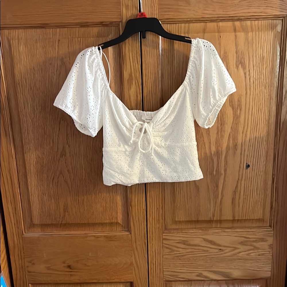 URBAN Romantics White Eyelet Blouse with Puff Sleeves